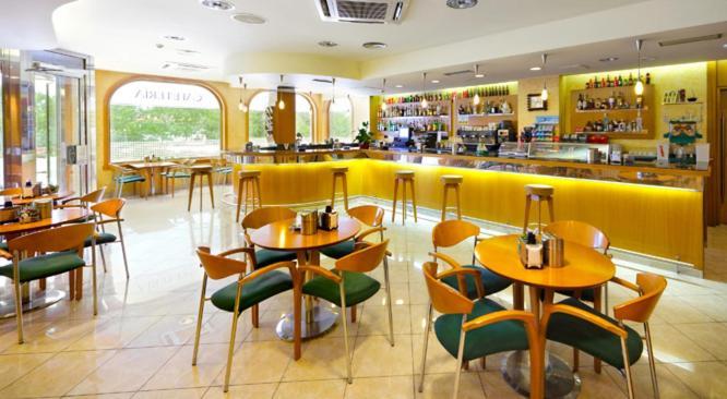 Hotel Florida Arteixo Kültér fotó