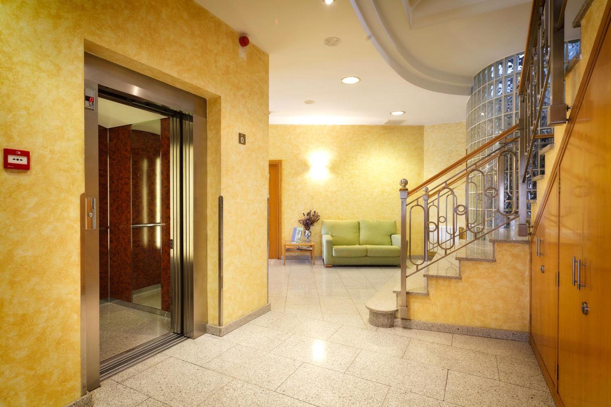 Hotel Florida Arteixo Kültér fotó